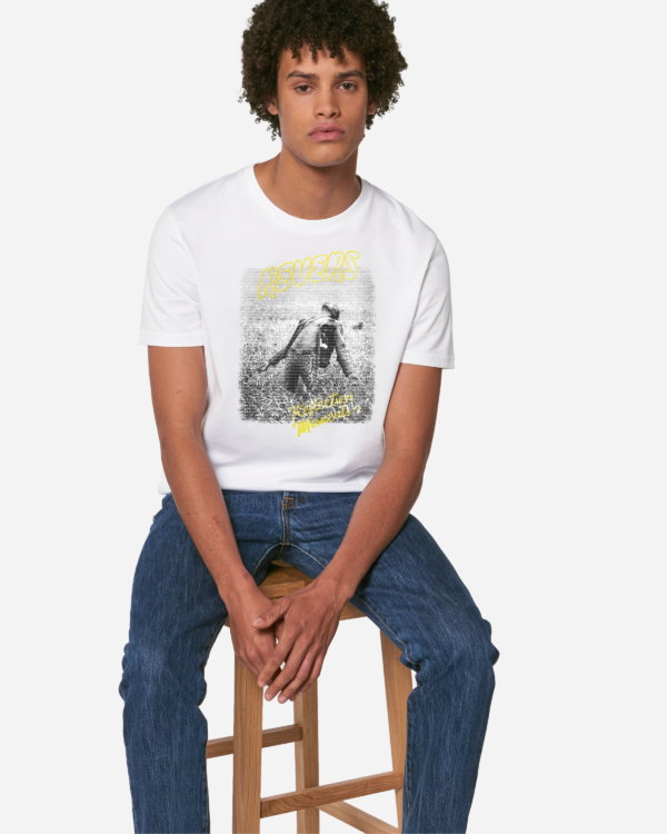 Men’s Medium-Fit Cotton T-shirt with Printed Design